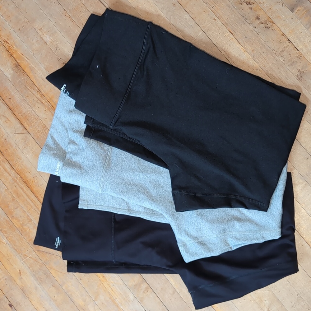 Lot of 3 Old Navy Active leggings, XL